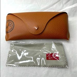 Like New Ray Ban Med brown Sunglass case w/cloth